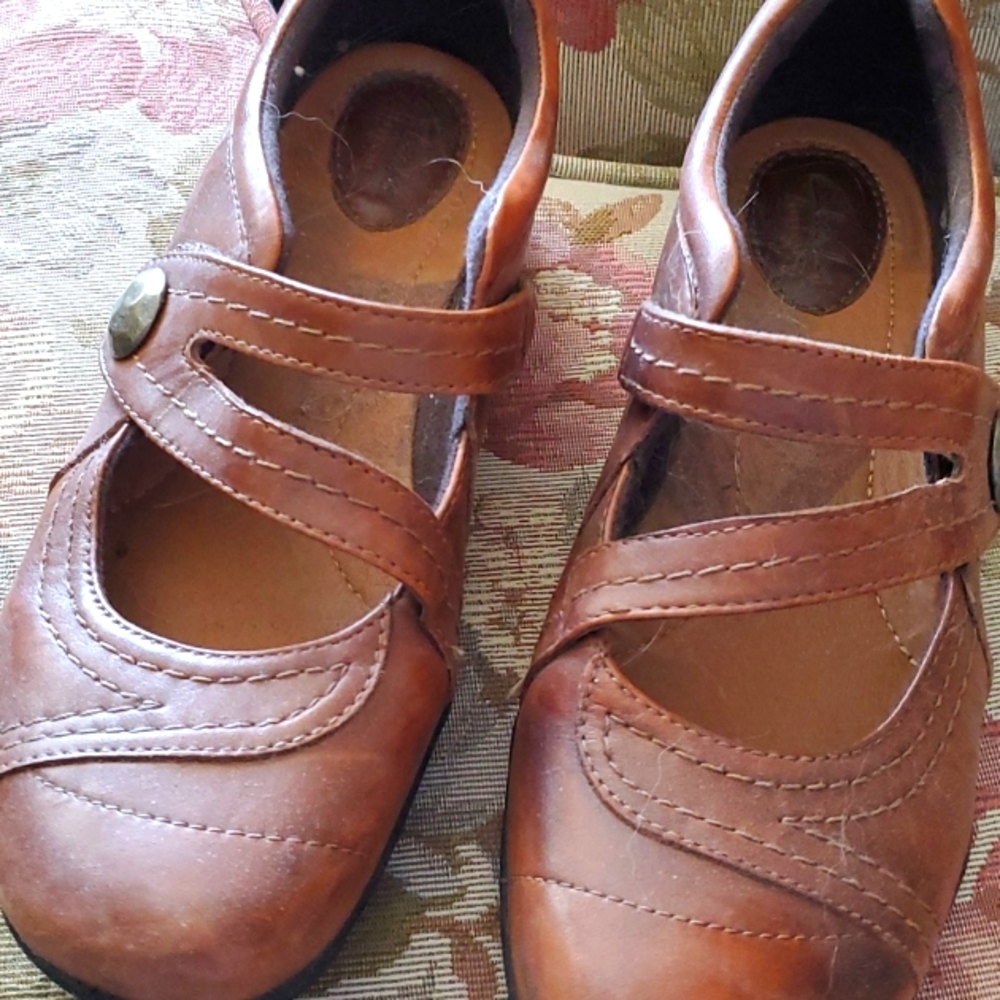 Clark's shoes